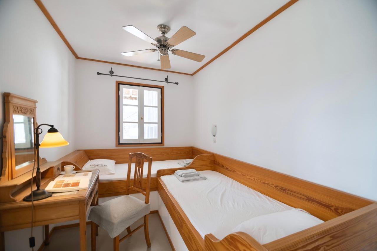 Kini Lotos Beach Home מראה חיצוני תמונה