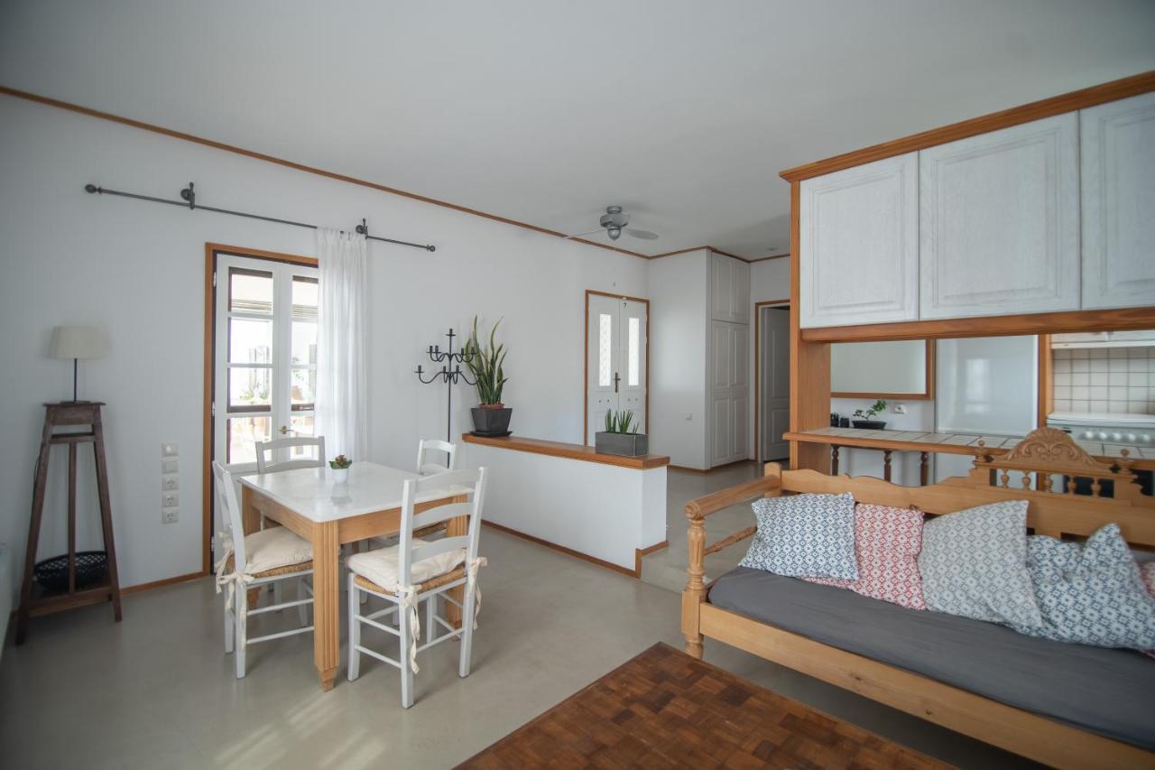 Kini Lotos Beach Home מראה חיצוני תמונה