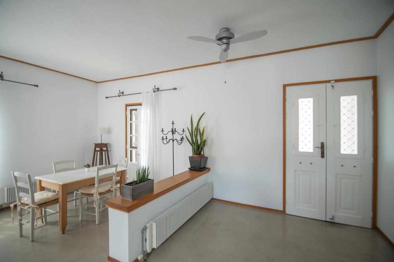 Kini Lotos Beach Home מראה חיצוני תמונה