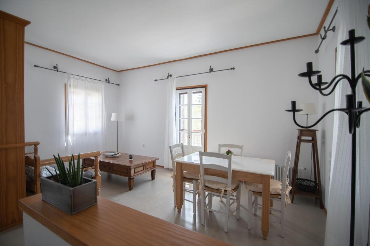 Kini Lotos Beach Home מראה חיצוני תמונה