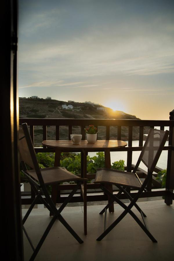 Kini Lotos Beach Home מראה חיצוני תמונה