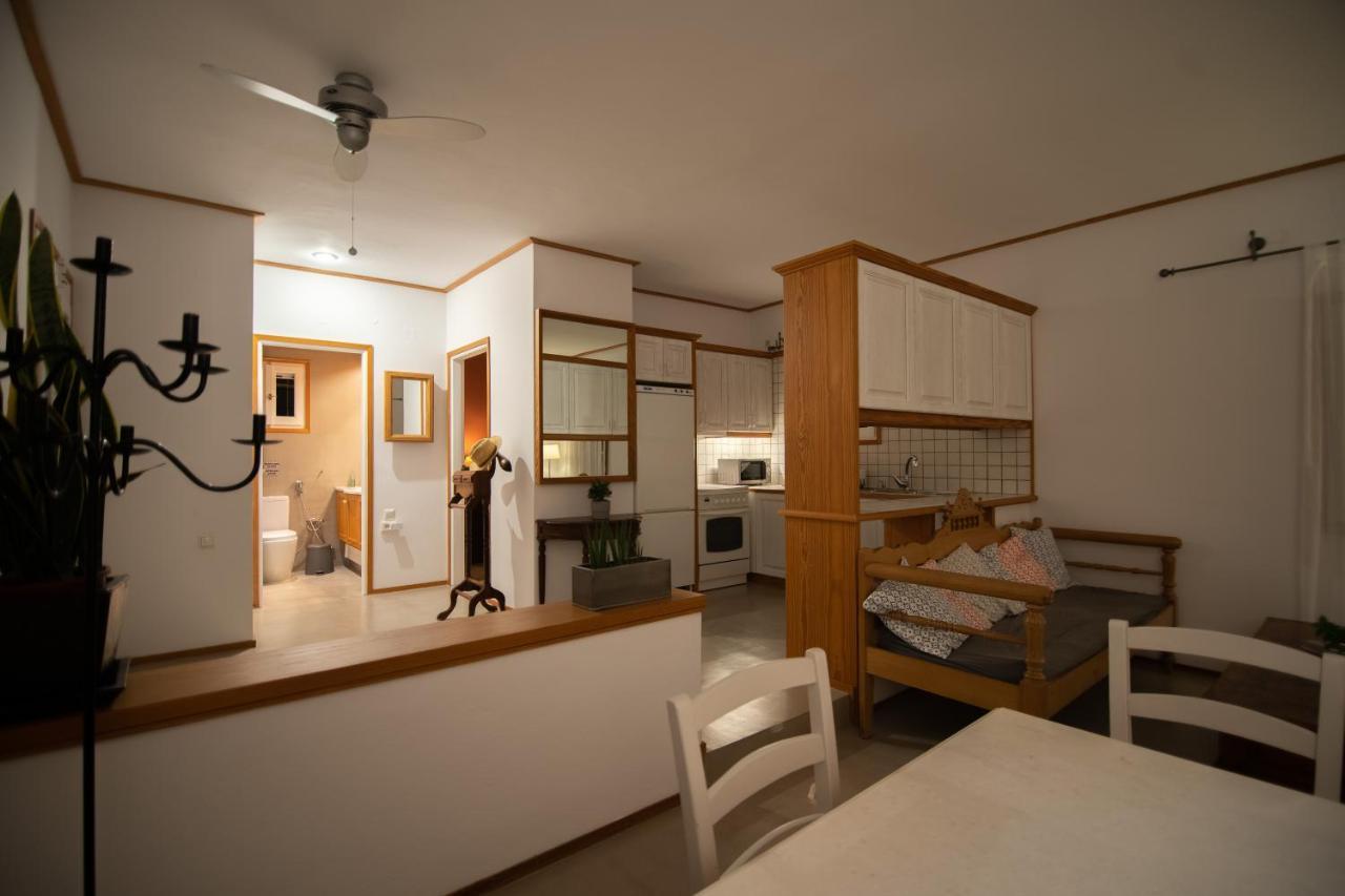Kini Lotos Beach Home מראה חיצוני תמונה