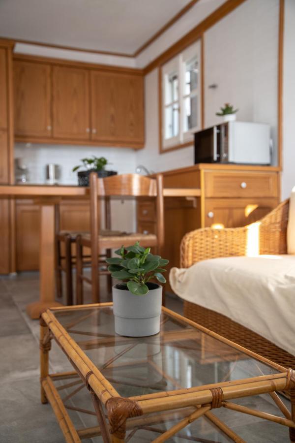 Kini Lotos Beach Home מראה חיצוני תמונה