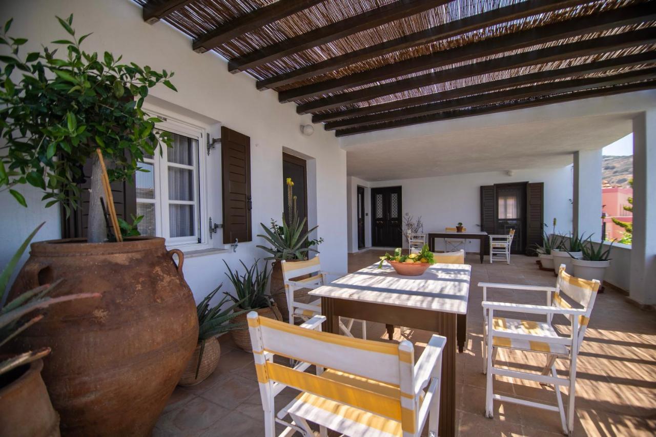 Kini Lotos Beach Home מראה חיצוני תמונה